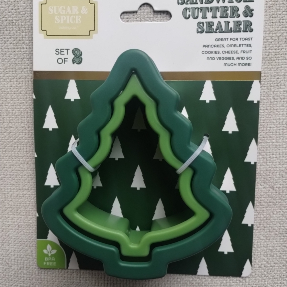 Sugar & Spice Tree Shape Sandwich Cutter Set - Green
